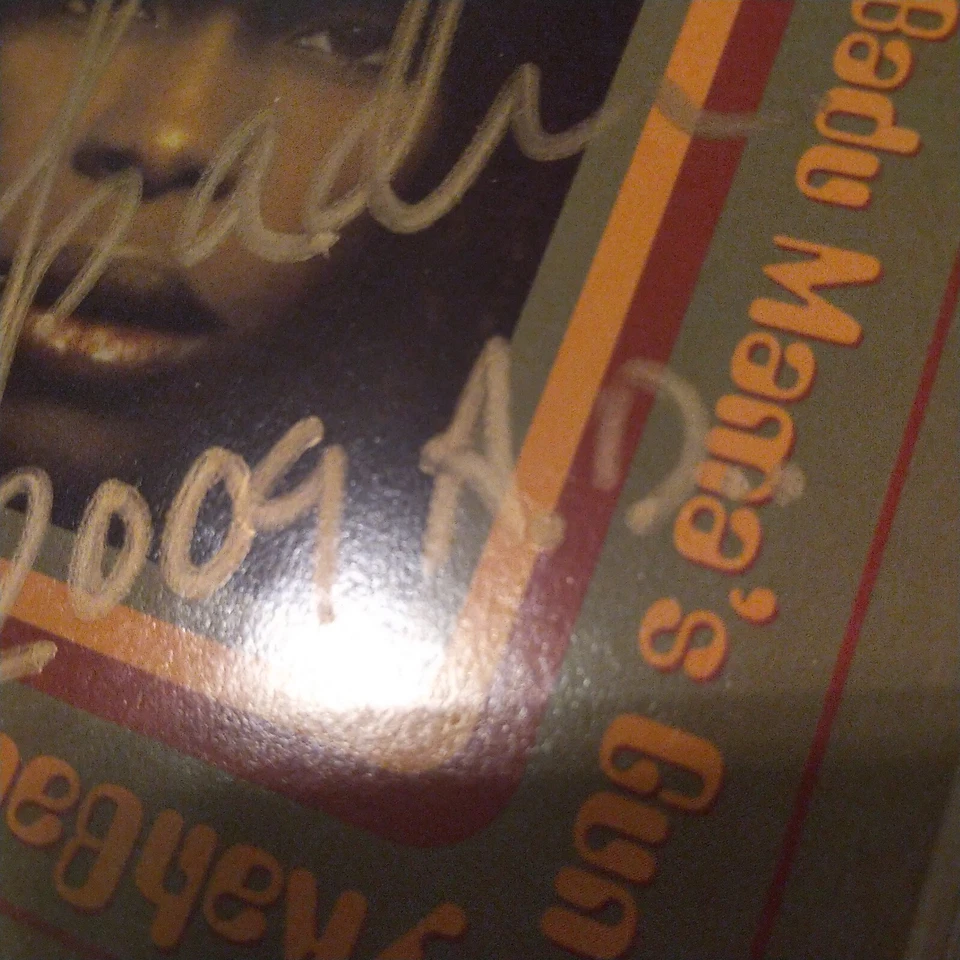 SIGNED Erykah Badu - Mama's Gun Autograph CD - Image 3 of 4