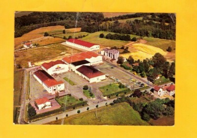 EAUZE (32) ARMAGNAC DISTILLERY ''MARQUIS DE CAUSSADE'' in aerial view in 1977