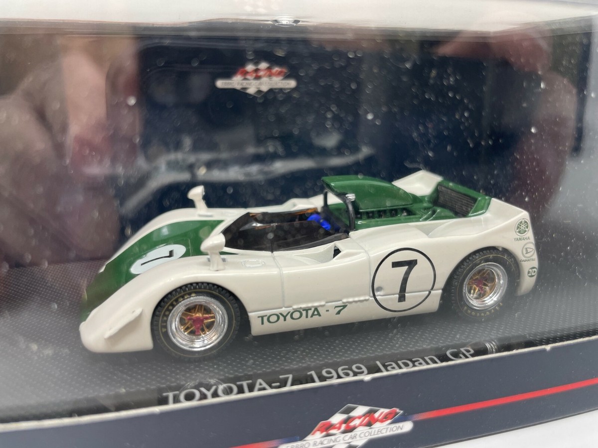 エブロ 1/43 トヨタ 7 日本GP 1969 7 ホワイト/グリーン 完成品 EBBRO Toyota 7 #7 Japan GP 1969 (White/Green) 1/43 Scale z05
