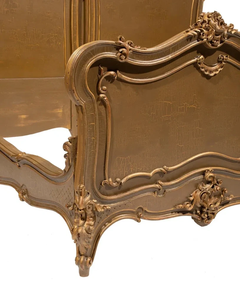 Cama antigua, tamaño king, estilo Luis XV, dorada y pintada, siglo XIX/XX años 1800 Foto 2 de 4