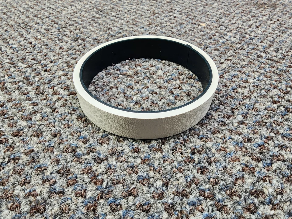 FEEDERBELTSFORLESS Straight Shooter Feeder Belt, Traction White 916-9WT