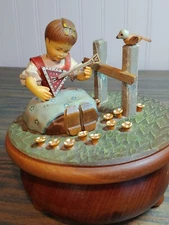 Vintage Anri Thoren's Swiss Music Box W/Balalaika. Works!