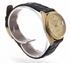 Ladies ROLEX Datejust 31 - Solid 18ct Yellow Gold Case Ref. 6827 - Midsize 31mm 9