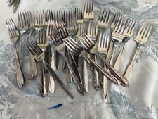 #Y  LOT OF 25 Stainless SALAD FORKS Flatware ...