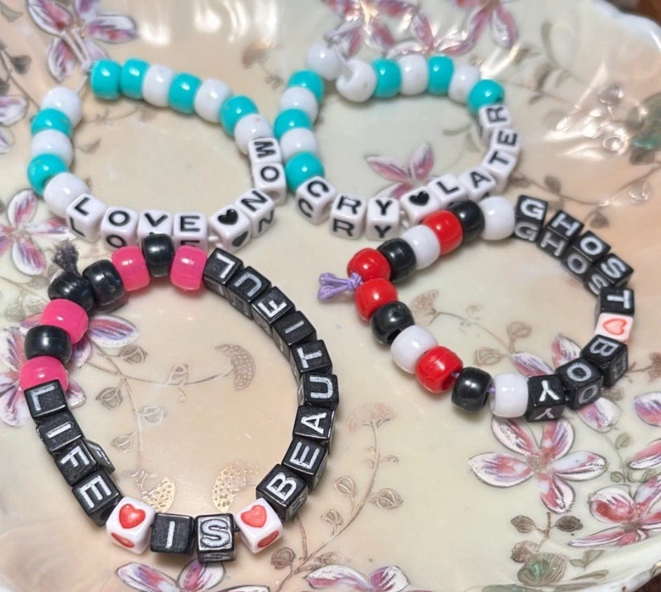 Juego de nueve pulseras hechas a mano con cuentas Lil Peep gothboiclique Gbc Emo Trap Rap Foto 2 de 3