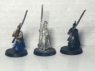 LOTR132 Games Workshop High Elf Warriors with Spears Shields missing