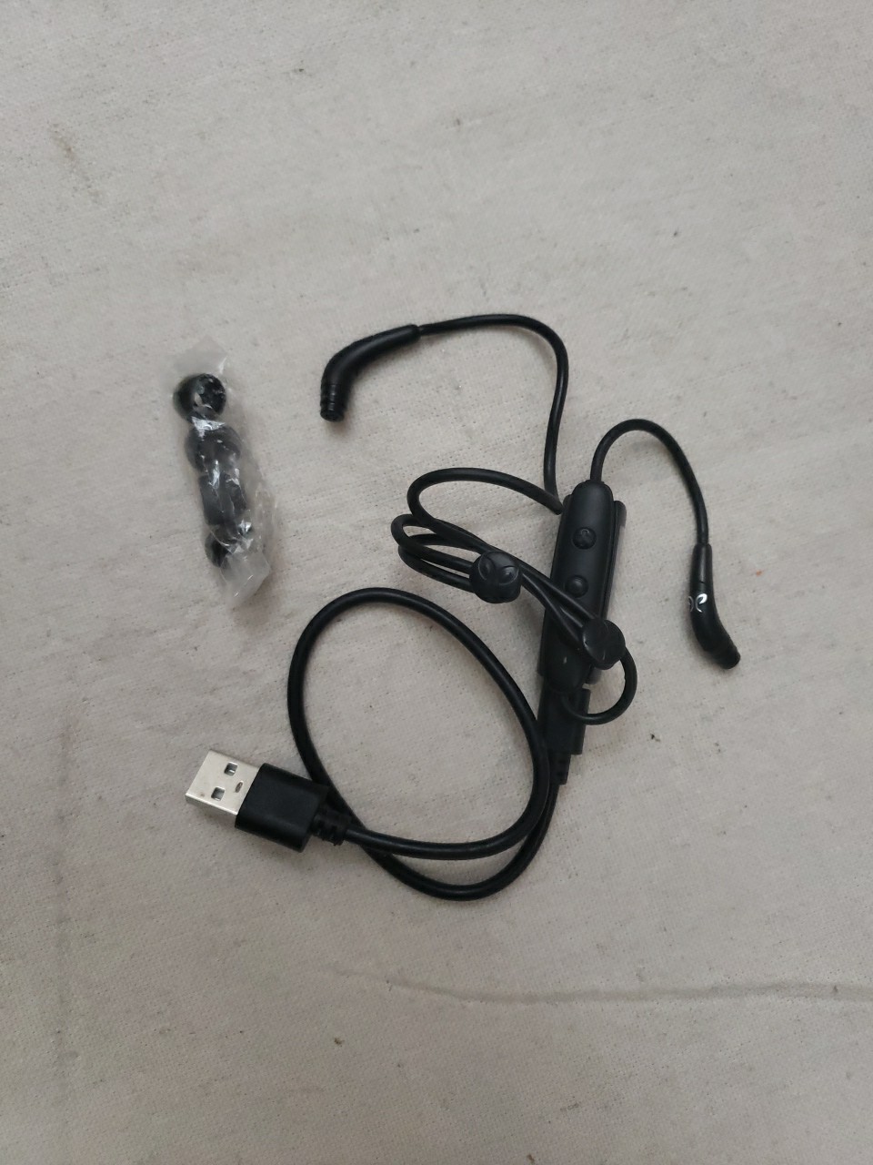  Jaybird - FREEDOM Wireless In-Ear Headphones - Black (DEFEC