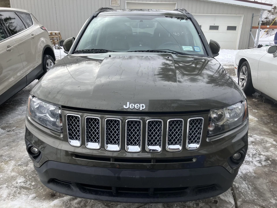 15 JEEP COMPASS Rear Bumper Reinforcement (REBAR ONLY) Foto 2 de 4