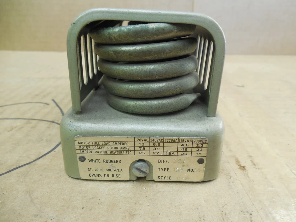 White Rodgers Thermostat 152-20 C2M 120-277 VAC 18A 18 A Amp New - Image 2 of 3