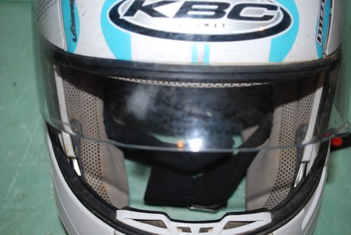 KBC MOTORCYCLE HELMET FULL FACED SIZE LARGE - Picture 8 of 12