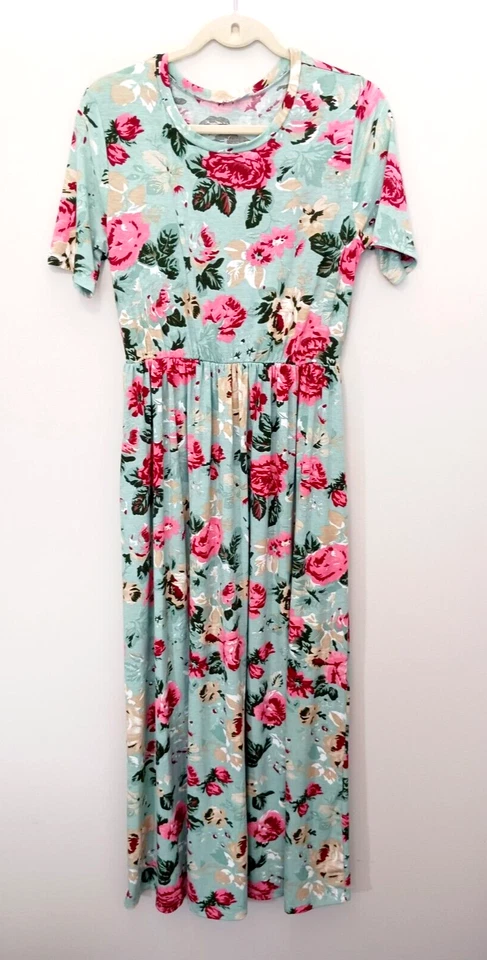 Hazel Blues 长裙绿色粉红色花卉大号短袖柔软针织 Modest — 第 2/4 张图片