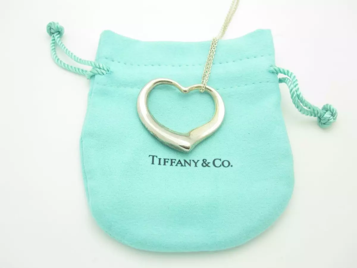 Tiffany extra 2024 large heart pendant