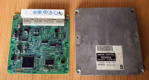 Toyota Hiace 89661-26B90 Engine computer unit 8966126B90 oem jdm used - Picture 2 of 9