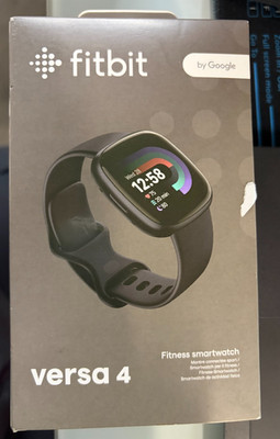 Fitbit Versa 4 Smartwatch - Graphite Aluminum with Black Band