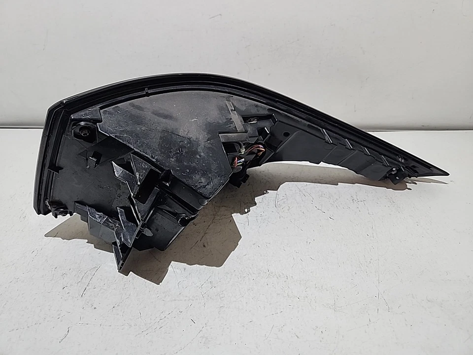 Левый светодиодный задний фонарь для Land Range Rover 2018 2019 2020 2021 2022 годов выпуска от оригинального производителя 9164 - Изображение 4 из 4