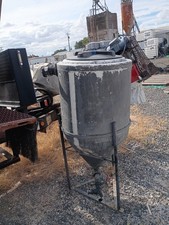 85-Gallon Poly Cone Bottom Inductor Tank with Steel Stand