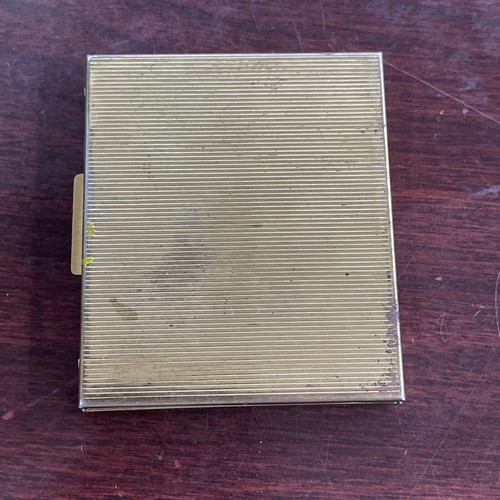 Vintage Brass Photo Wallet Holder Holds 9 Pictures 2 3/4 in by 2 3/8 in. - Picture 4 of 4