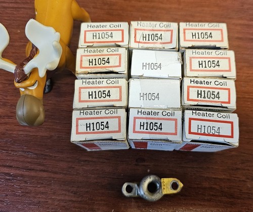 H1054 Cutler Hammer / Eaton Overload Heater Coils Lot of 12 - Picture 3 of 6