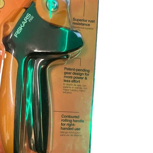 Fiskars PowerGear 2 3X More Cutting Power Gear 2 Titanium - Picture 4 of 6