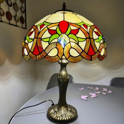 Tiffany Tischlampe 16 Zoll breit 24 Zoll hoch mehrfarbig Buntglas Vintage Stil
