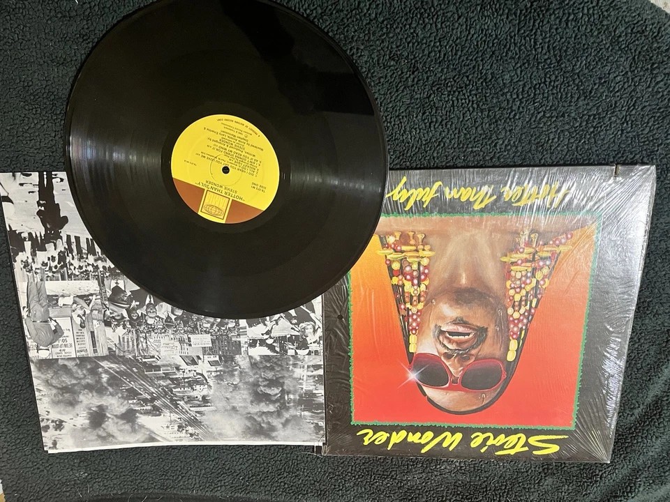 lot of 16 LP Vinyl Records VG Floyd, Rolling Stones, Zeppelin, Stevie Wonder - Image 4 of 4