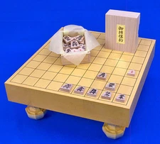 Shogi set Hiba 2-inch shogi board set with legs (shogi pieces, Aoka push pieces)