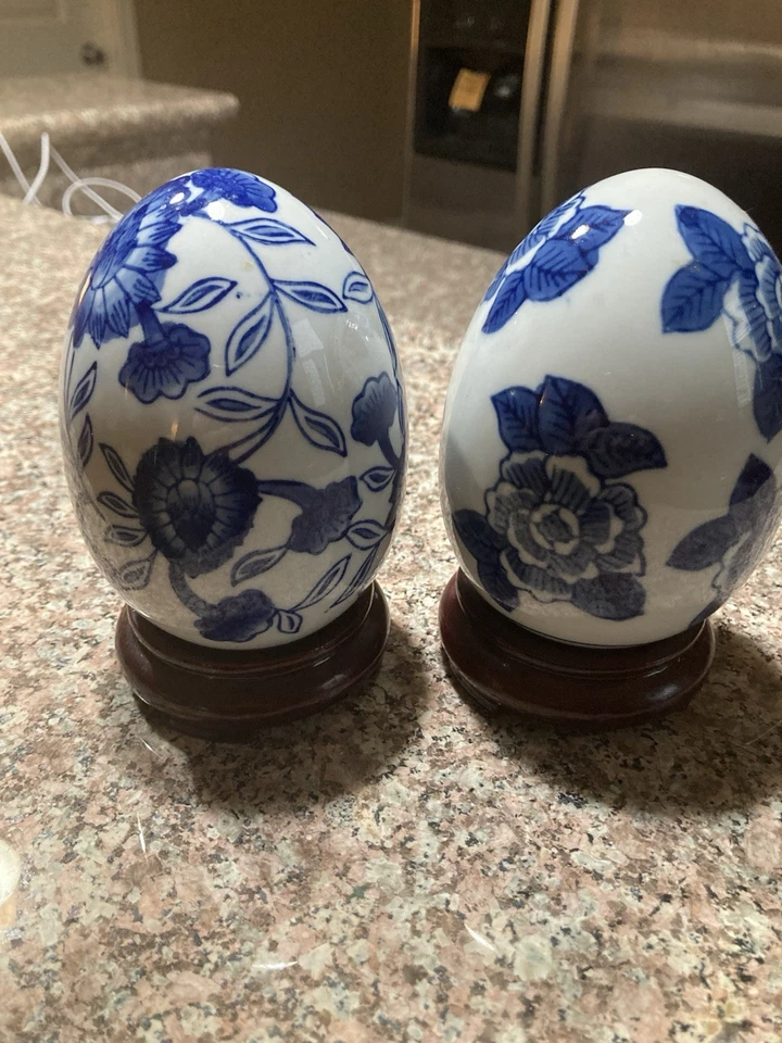 Par de huevos chinos de porcelana azul blanco Foto 3 de 4