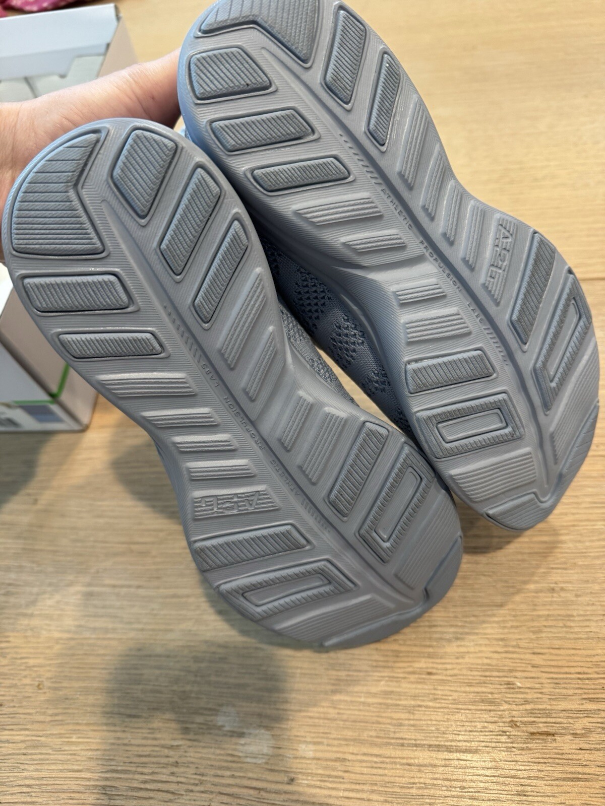 APL Women’s Techloom Pro Size 6 Frozen Grey/Ice Blue BNWB