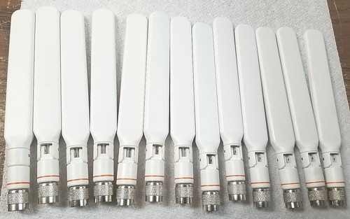 X13 Cisco Compatible 2.4-GHz / 5-GHz dual-band (RP-TNC) AIR-ANT2524DW-R= (WHITE) - Picture 4 of 12