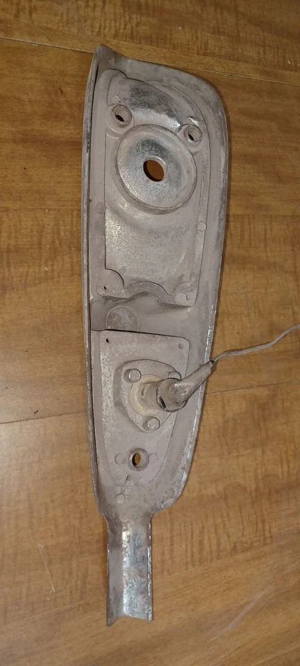  Rambler 1956 1957 montaje de lámpara de luz trasera  Foto 4 de 4