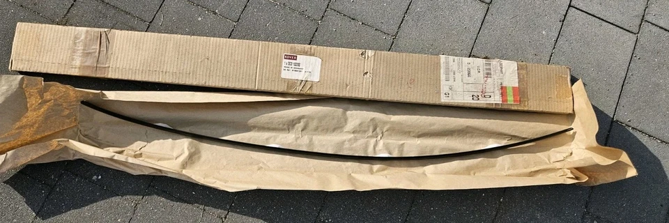 DCD102200 molding rear window MG Rover 600 RH finisher upper rear window - Image 2 of 4