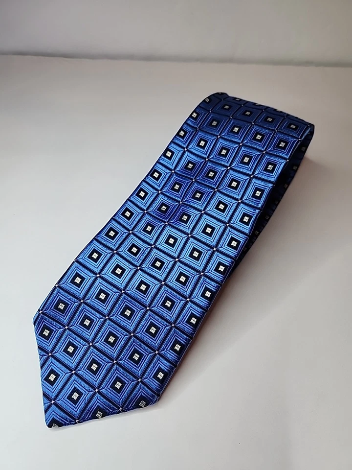 Corbata Holland and Sherry Azul Negra Slvr Geométrica Seda Cuello EE. UU. Larga 61" x 3-5/8" Foto 2 de 4