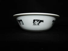 1 Hard to Find Corelle Corning ANNIE'S COW 6 3/8" Black White Coupe Cereal Bowl