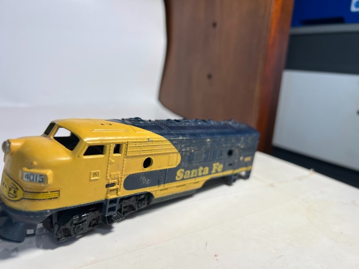 Picture 2 of 11