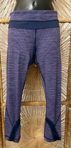 Lululemon Damen gerades Bein Capri Yoga Hose Größe 4 lila Streifen Strick Stretch - Bild 1 von 12