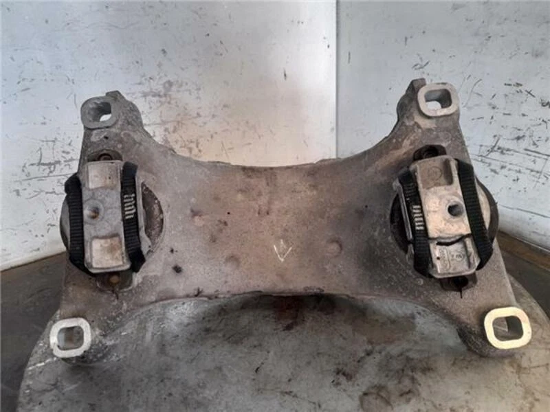 4E0399231N gearbox mount for Audi A8 (4E) 4.2 TDI QUATTRO 844433 - Image 3 of 4