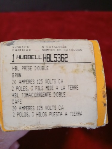 Hubbell HBL5362 Presa Duplex Marrone 125V 20A 2 Poli 3 Fili Messa a Terra - Foto 11 di 13