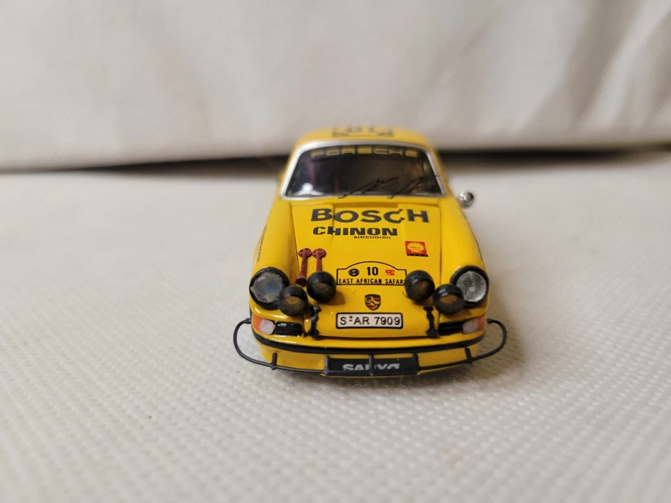 Желтый Porsche 911 Crrera Rs Bosch No5 ограниченный выпуск 1:43 - Изображение 4 из 4