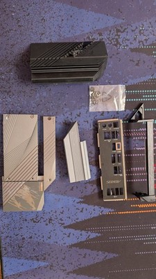 Z690 Aorus elite ddr4 Zubehör/Kühler/IO Blende Heatskins, IO-shield coolers