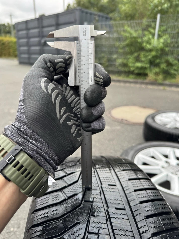 Audi 16-Zoll-Felgen mit Winterreifen Hankook Winter i*cept evo2. - Bild 2 von 4