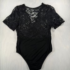 Romantic Lace Bodysuit Womens Small Black Floral V-Neck Short Sleeve Snap Crotch