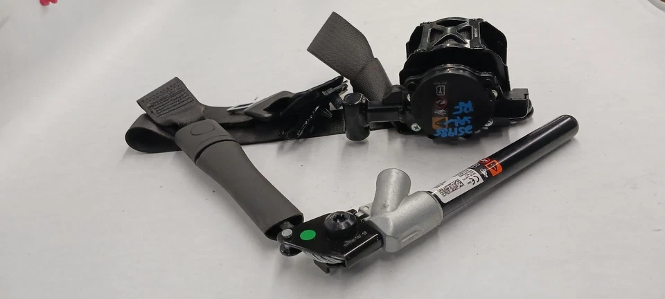 '18-'20 CHEVROLET TRAX Cinturón de seguridad delantero pasajero retractor OEM 6 meses ¡Como nuevo! Foto 3 de 4