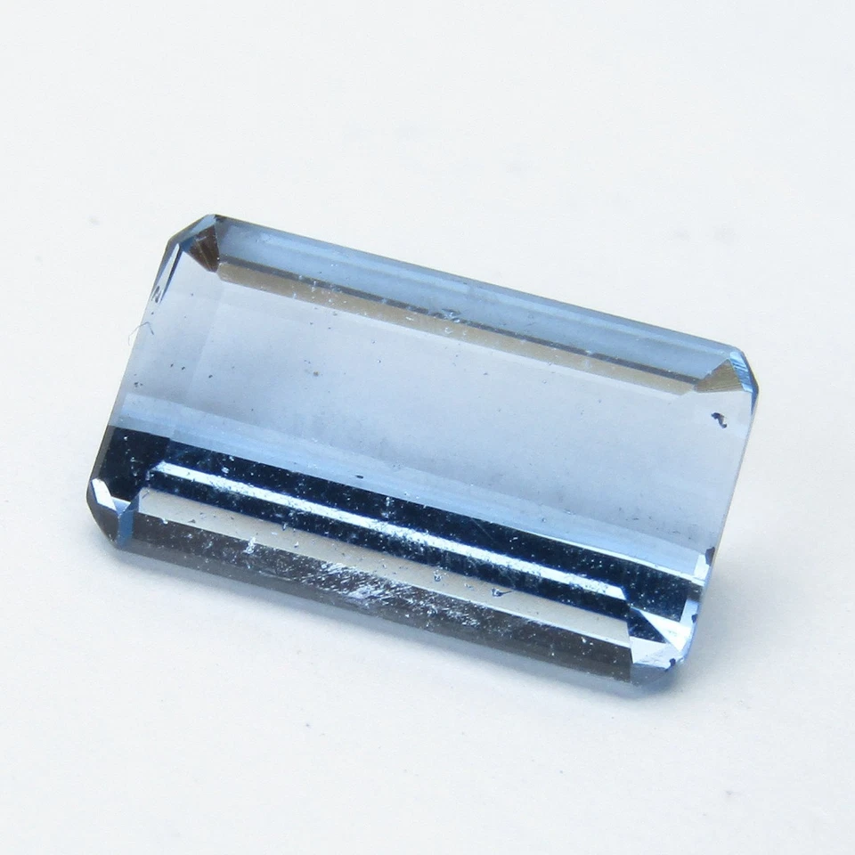 Piedra preciosa suelta de fluorita natural de 3,66 quilates 12,2 x 7,2 x 4,3 mm corte esmeralda de Brasil Foto 2 de 4