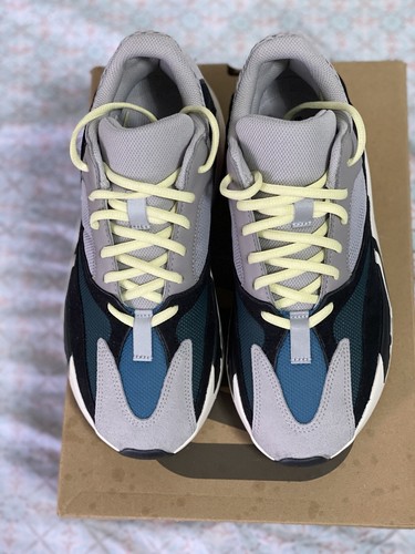 yeezy wave runner 8.5