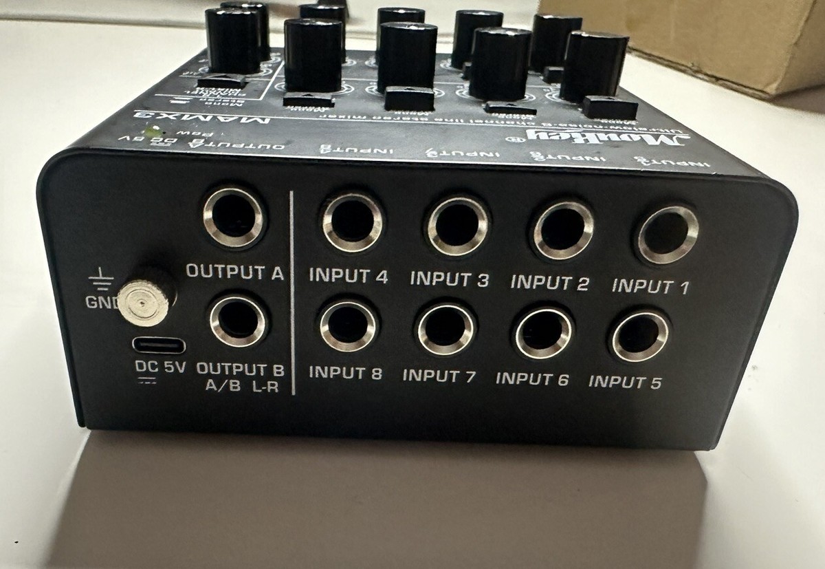 Moukey MAMX3 Ultra Low Noise 8 Channel Stereo Audio Mixer - Latest