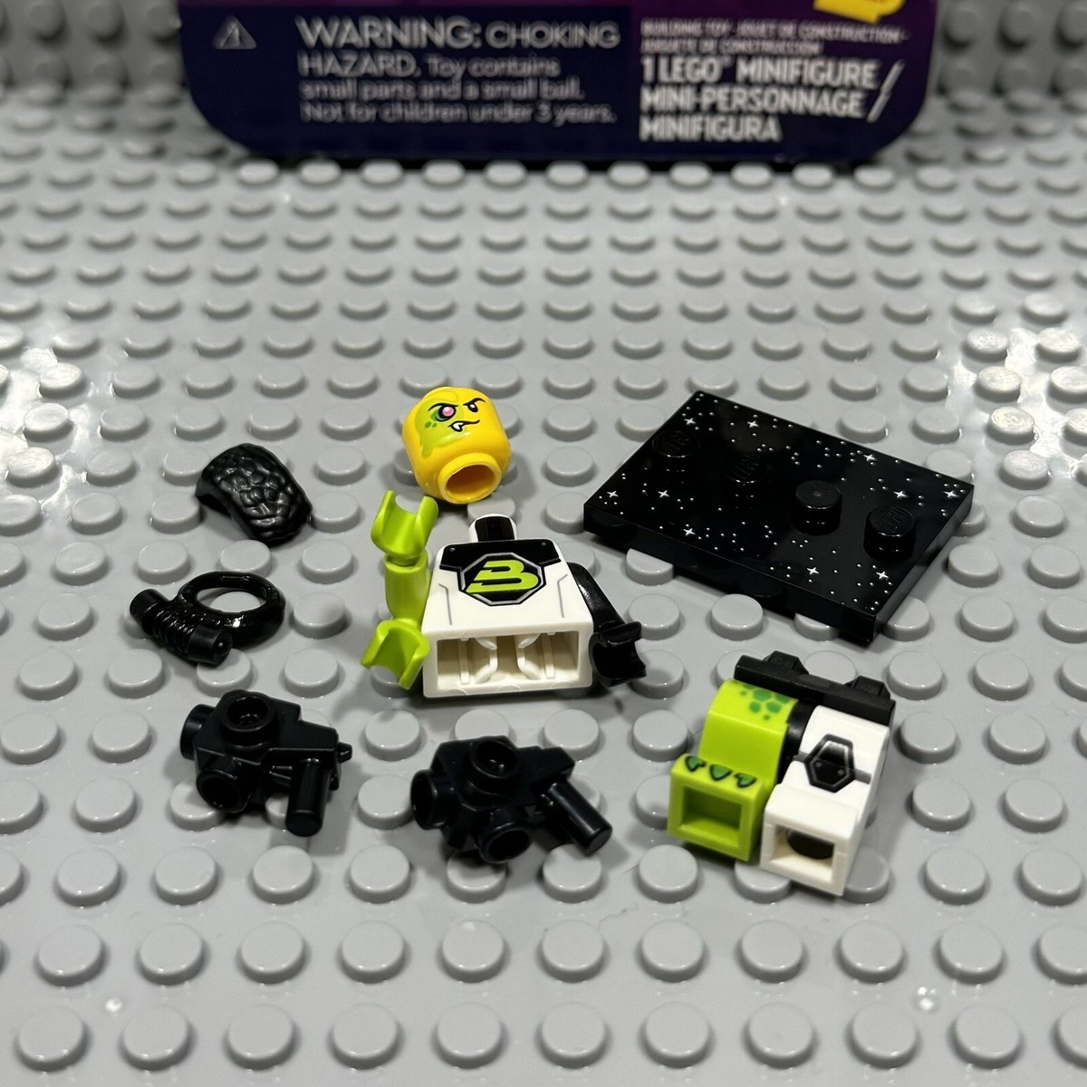 Lego 71046 Minifigure Series 26 Space Blacktron Mutant Green CMF