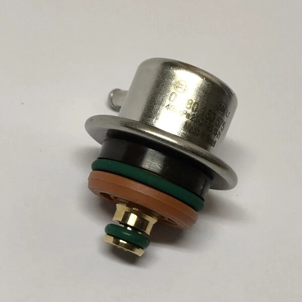 FPR for Volkswagen T3 VENTO VR6 2.8L 1/92-7/95 Fuel pressure regulator Genuine - image 4 of 4