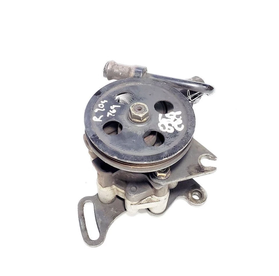 1993 1994 1995 1996 Toyota Camry OEM Power Steering Pump Coupe  - Image 2 of 4