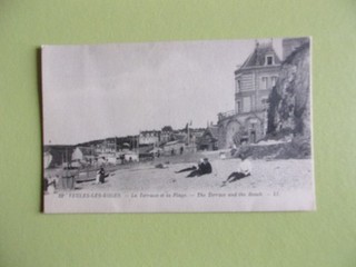 CPA VEULES LES ROSES the terrace and the beach la terrasse et la plage