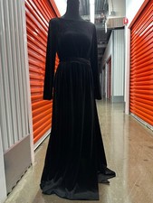 Azazie Brynn Velvet Gown Black Size 12 A8 NWT Long Sleeve Formal Evening Dress